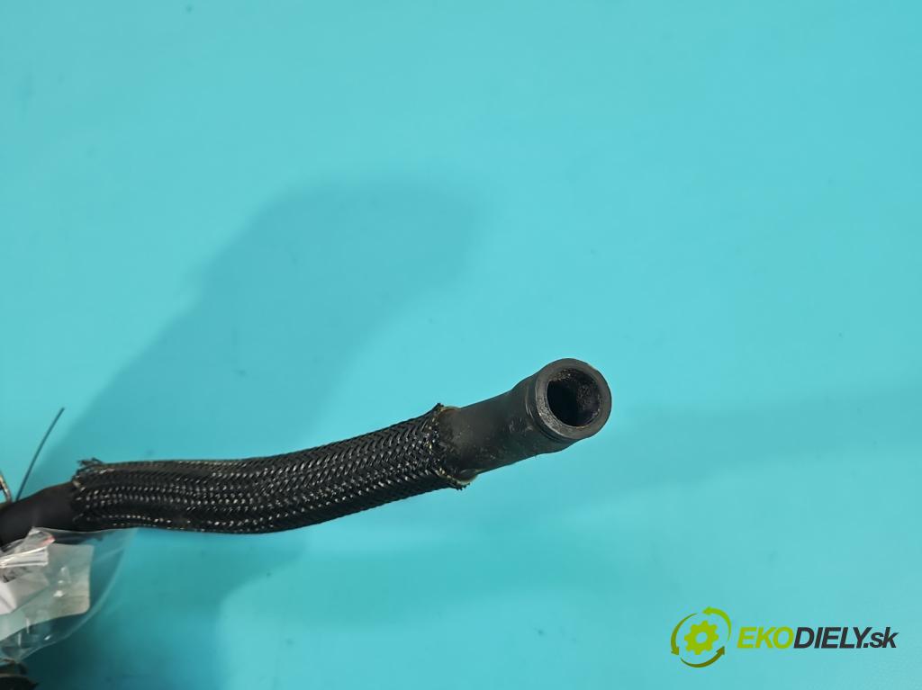 Toyota Auris II 2012-2018 1.6 16V 132  HP manual 97 kW 1598 cm3 5- Trubka: 17881-0T060
