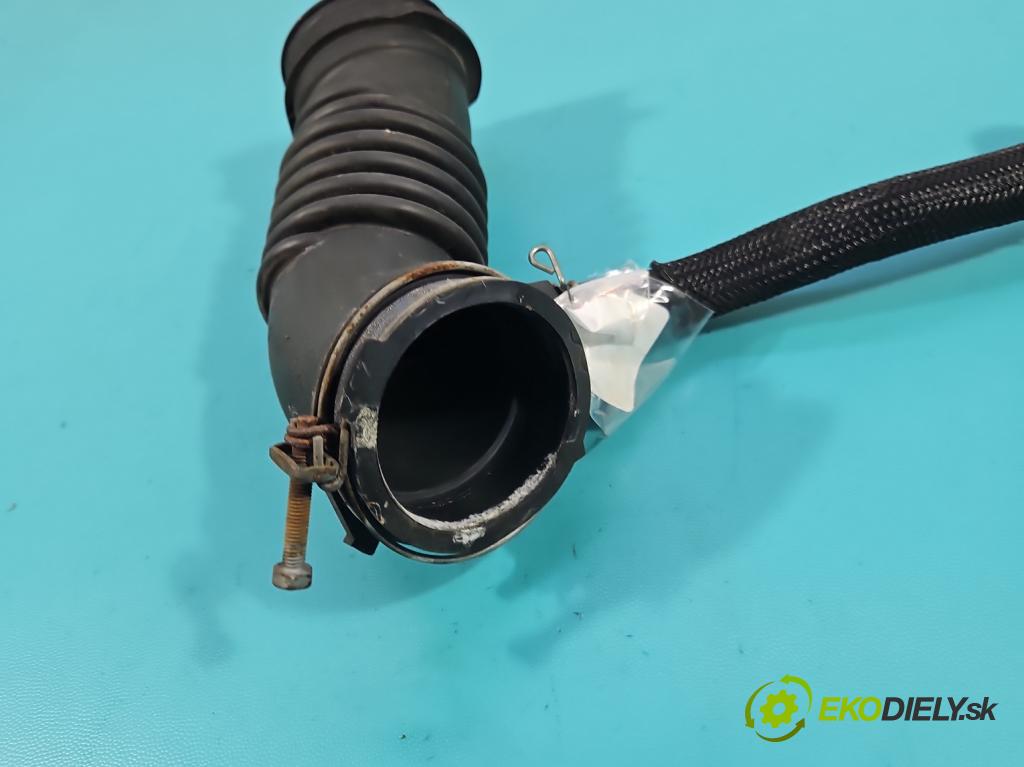 Toyota Auris II 2012-2018 1.6 16V 132  HP manual 97 kW 1598 cm3 5- Trubka: 17881-0T060