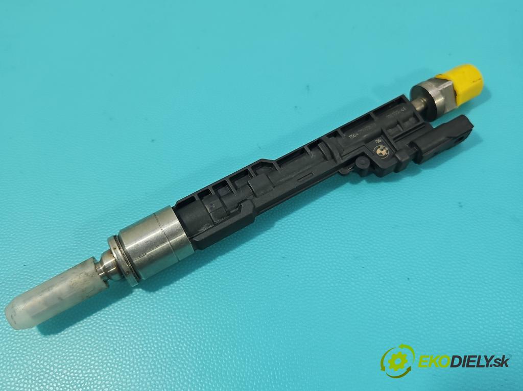 Bmw 5 F10 2010-2017 2.0b 184 hp automatic 135 kW 1997 cm3 4- vstřikovač 0261500109 (Vstřikovač paliva)