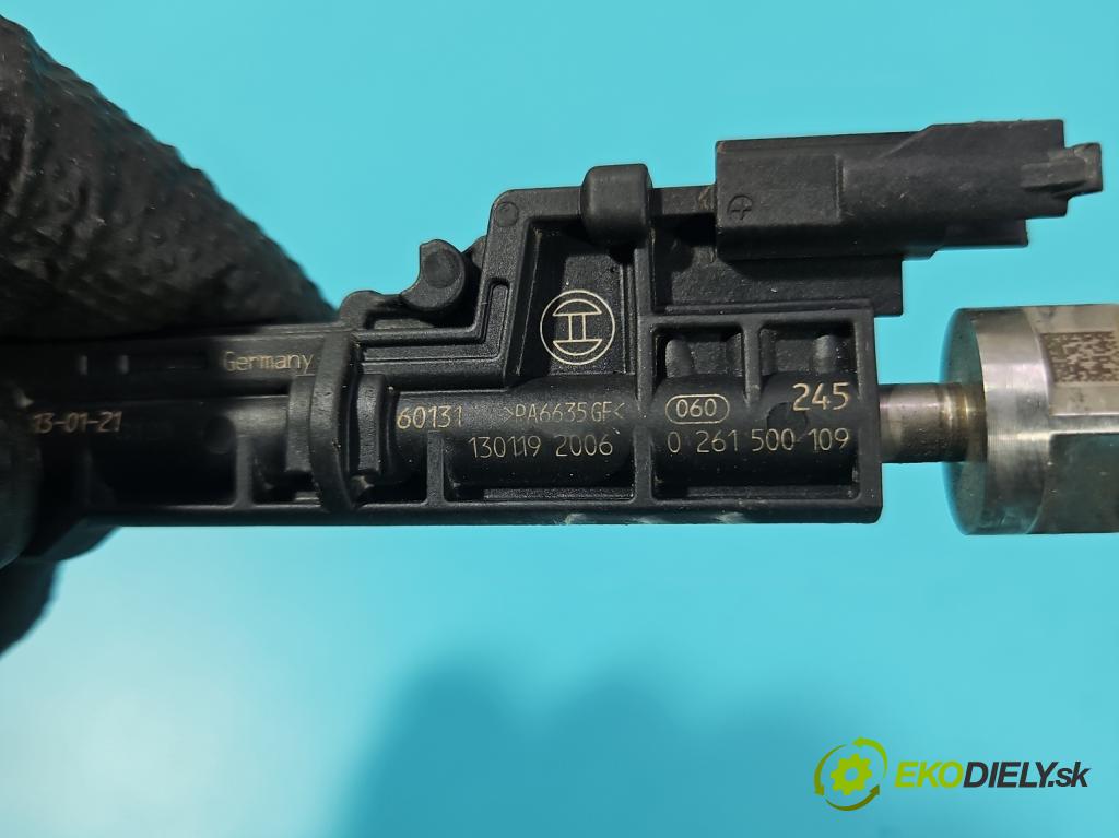 Bmw 5 F10 2010-2017 2.0b 184 hp automatic 135 kW 1997 cm3 4- vstřikovač 0261500109 (Vstřikovač paliva)