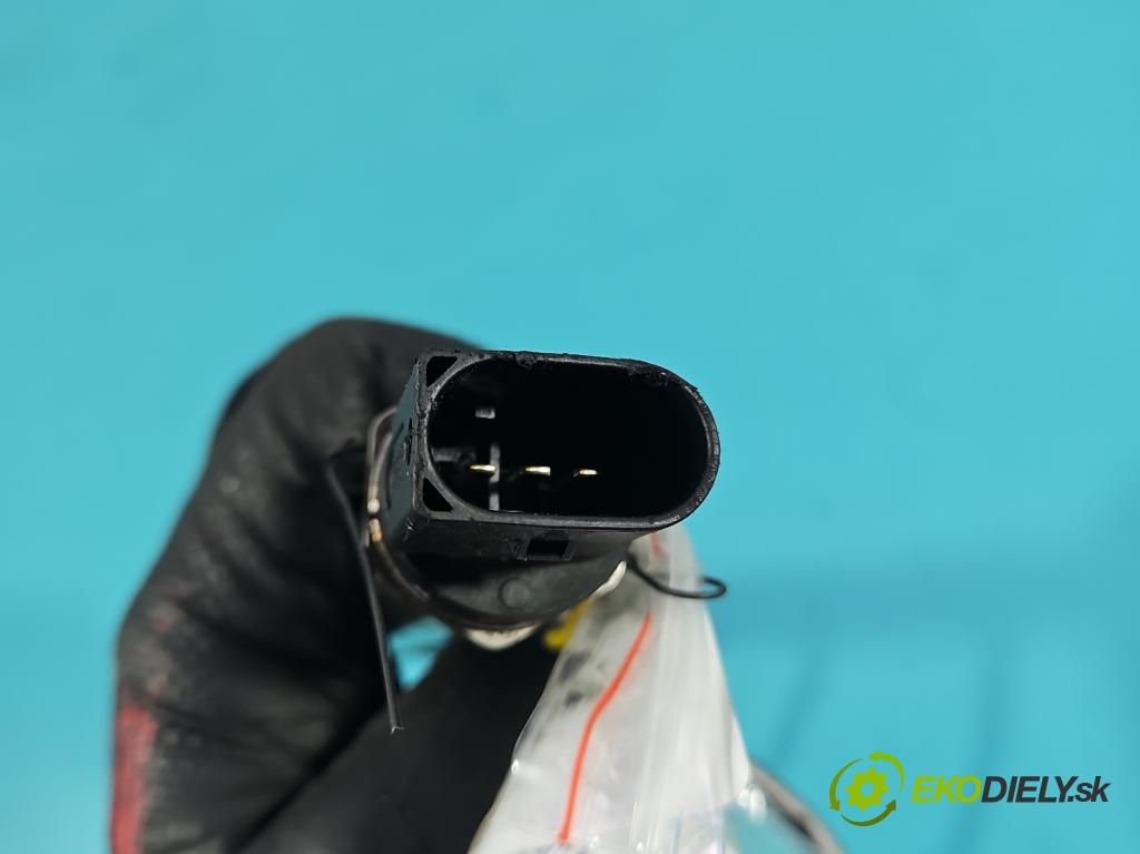 Bmw 5 F10 2010-2017 2.0b 184hp automatic 135 kW 1997 cm3 4- lišta vstrekovacia 7585411 (Vstrekovacia lišta)