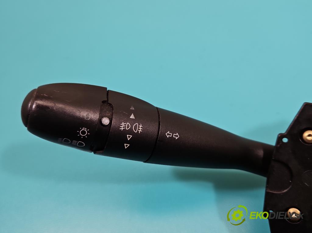 Citroen C4 I 2004-2011 1.6 16v 109 HP manual 80 kW 1587 cm3 5- prepínač komplex: 96554962XT (Prepínacie páčky pod volantom)