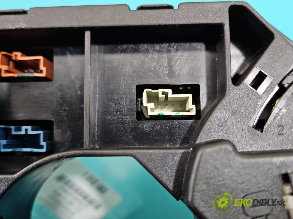 Citroen C4 I 2004-2011 1.6 16v 109 HP manual 80 kW 1587 cm3 5- prepínač komplex: 96554962XT (Prepínacie páčky pod volantom)