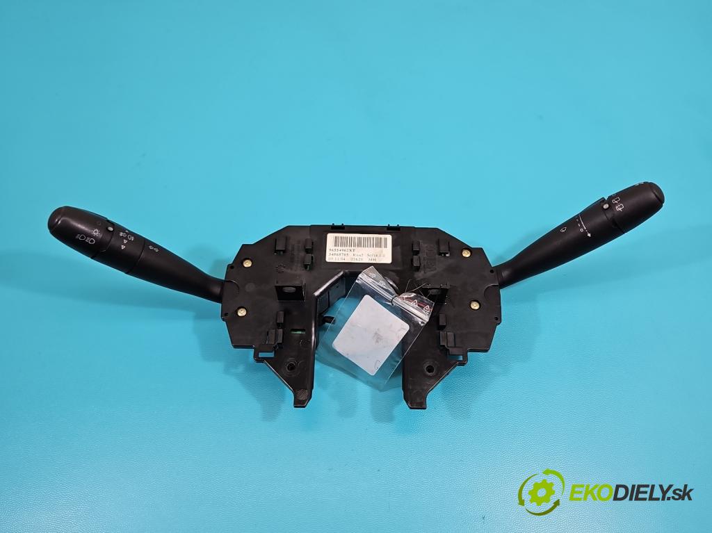 Citroen C4 I 2004-2011 1.6 16v 109 HP manual 80 kW 1587 cm3 5- prepínač komplex: 96554962XT (Prepínacie páčky pod volantom)