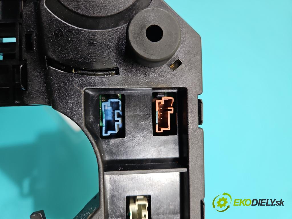 Citroen C4 I 2004-2011 1.6 16v 109 HP manual 80 kW 1587 cm3 5- prepínač komplex: 96554962XT (Prepínacie páčky pod volantom)