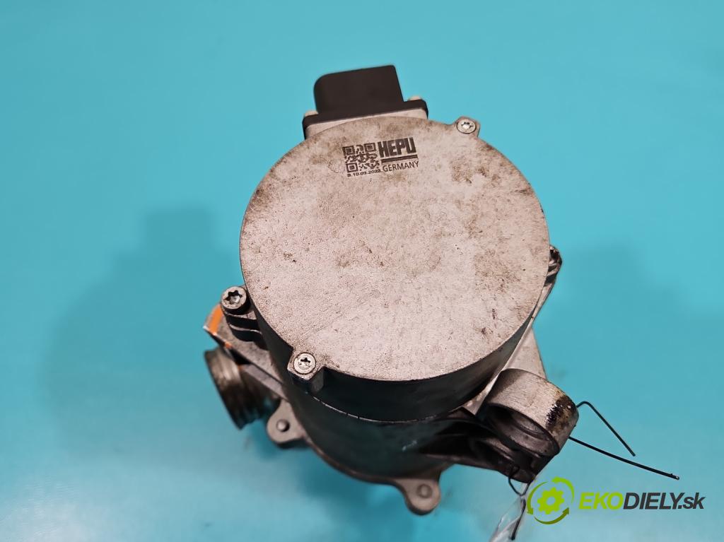 Bmw 5 F10 2010-2017 2.0b 184 hp automatic 135 kW 1997 cm3 4- čerpadlo vody  (Vodní pumpa)