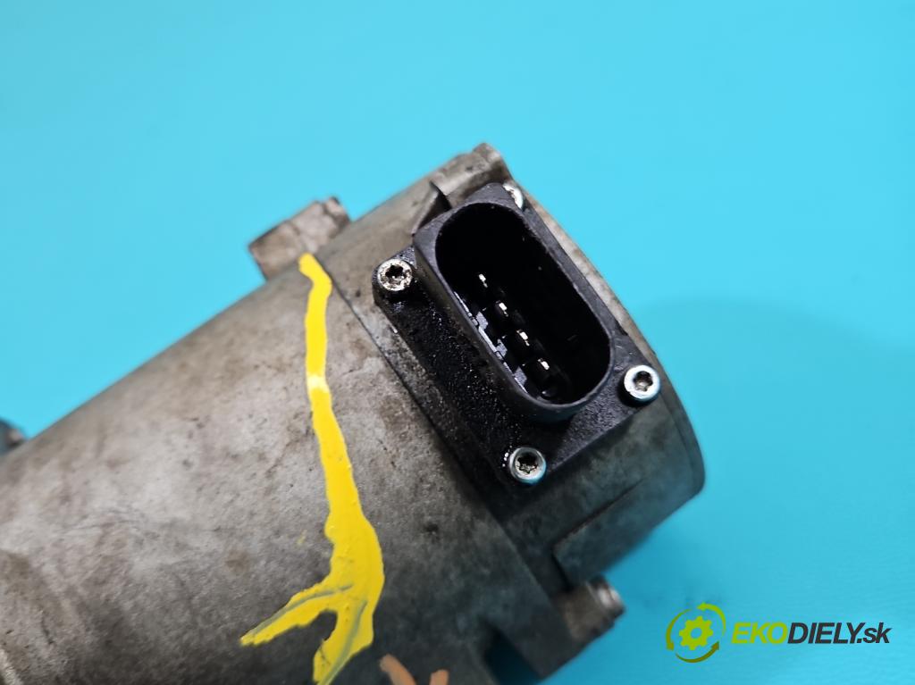 Bmw 5 F10 2010-2017 2.0b 184 hp automatic 135 kW 1997 cm3 4- čerpadlo vody  (Vodní pumpa)