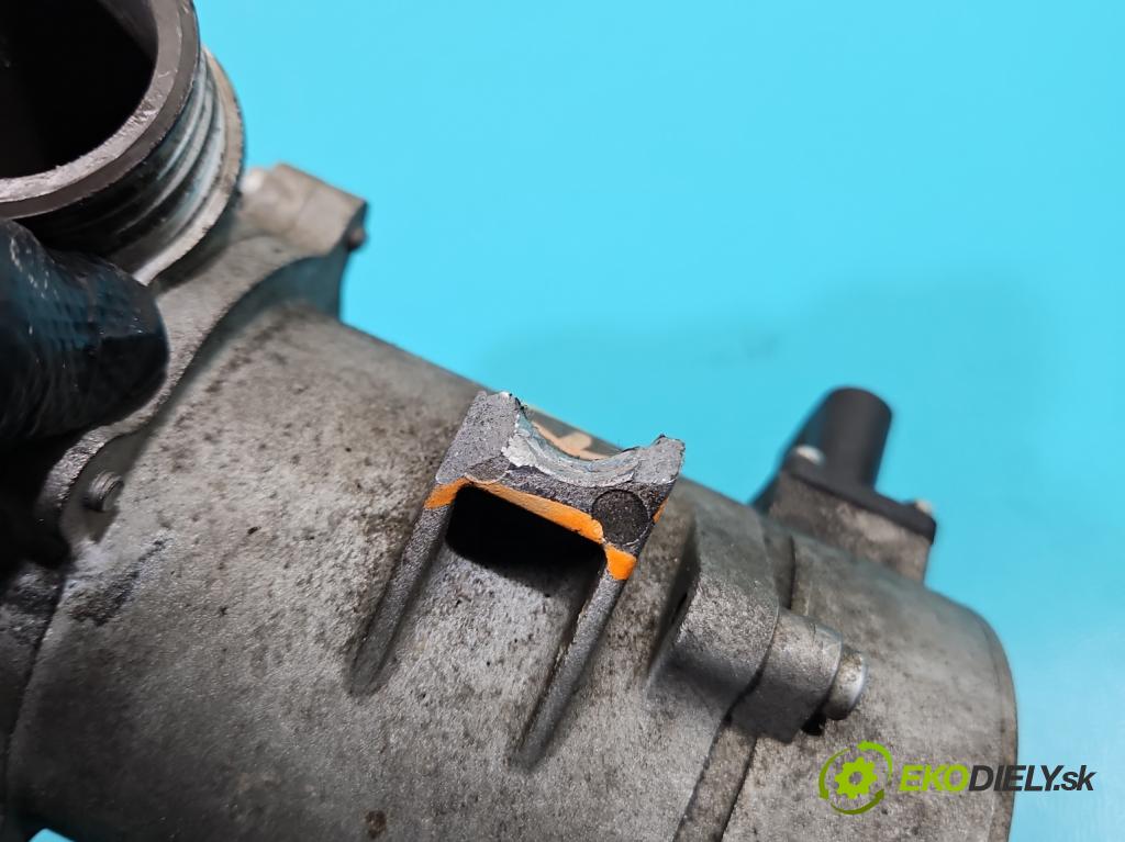 Bmw 5 F10 2010-2017 2.0b 184 hp automatic 135 kW 1997 cm3 4- čerpadlo vody  (Vodní pumpa)