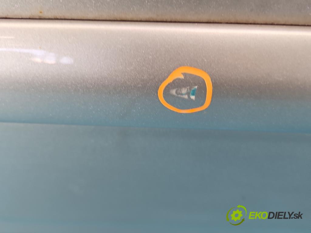 Toyota Corolla E12 2001-2009 1.6 vvti 110 HP manual 81 kW 1598 cm3 5- dvere zadné ľavé  (Kľučka dverí ostatné)