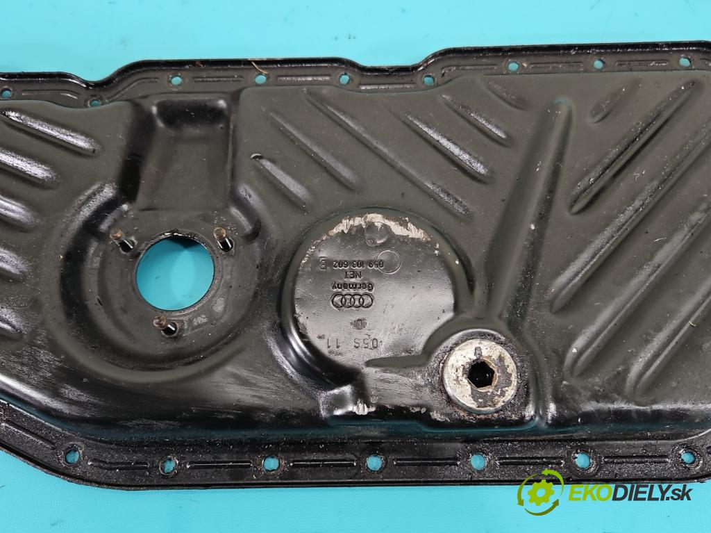 Audi A8 D3 2002-2009 3.0 tdi 232KM automatic 171 kW 2967 cm3 4- vana olejová 059103602B (Olejová vana)