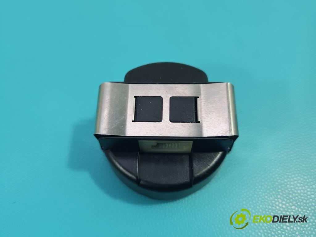 Jeep Grand Cherokee WK2 IV 2010-2021 3.0 CRD 250 HP automatic 184 kW 2987 cm3 5- snímač déšť: 68184876 (Snímač dažďa)