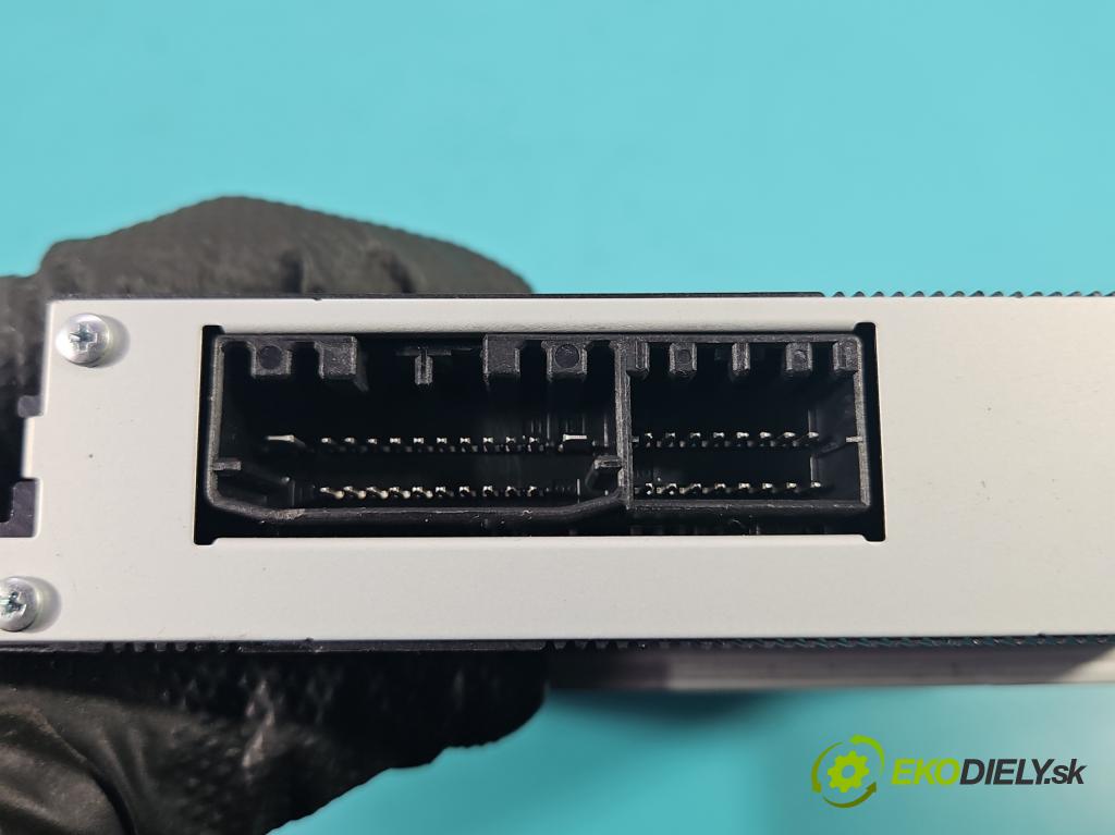 Jeep Grand Cherokee WK2 IV 2010-2021 3.0 CRD 250 hp automatic 184 kW 2987 cm3 5- Zesilovač: 05091214AH (Zesilovač)