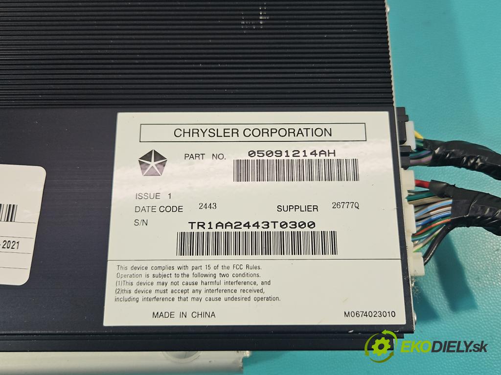 Jeep Grand Cherokee WK2 IV 2010-2021 3.0 CRD 250 hp automatic 184 kW 2987 cm3 5- Zesilovač: 05091214AH (Zesilovač)