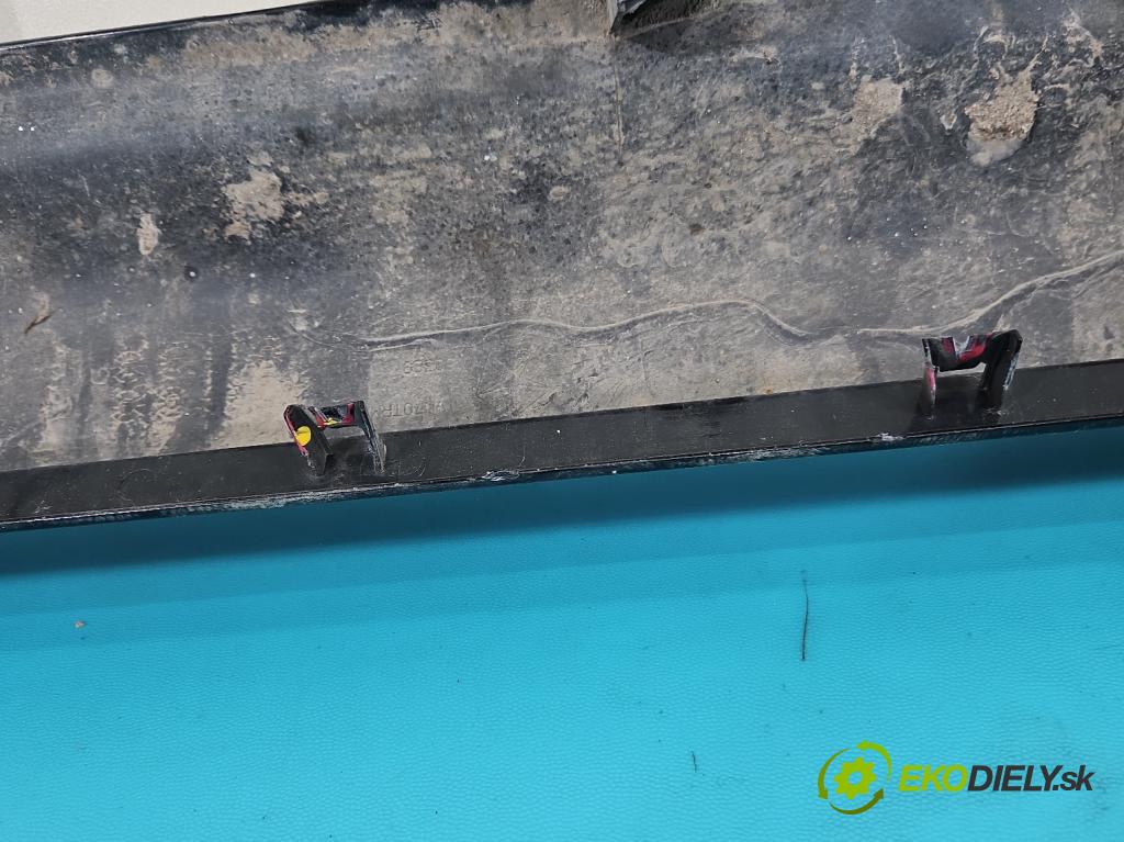 Jeep Grand Cherokee WK2 IV 2010-2021 3.0 CRD 250 HP automatic 184 kW 2987 cm3 5- lišta práh: pravé  (Lišta prahová)