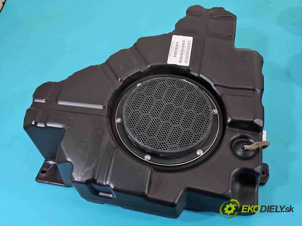 Jeep Grand Cherokee WK2 IV 2010-2021 3.0 CRD 250 HP automatic 184 kW 2987 cm3 5- reproduktory komplet 05064610AC