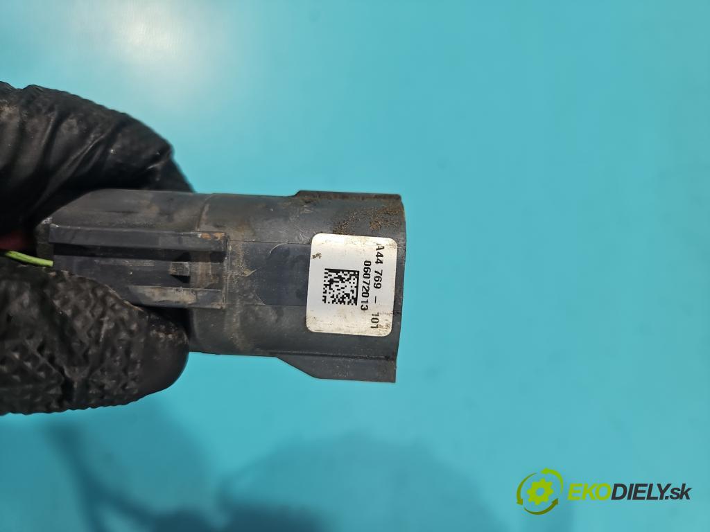 Jeep Grand Cherokee WK2 IV 2010-2021 3.0 CRD 250 hp automatic 184 kW 2987 cm3 5- ventilátor chladič C19279-100