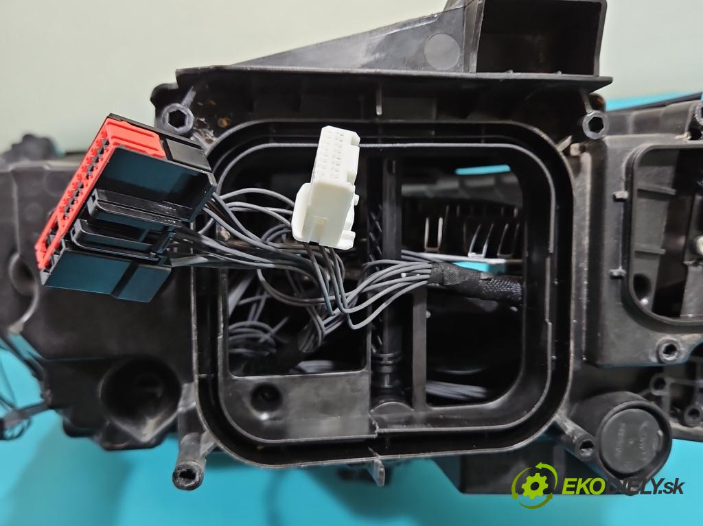 Opel Astra VI 2022- 1.5 cdti 131 HP manual 96 kW 1499 cm3 5- Reflektor: pravý 9850326680 (Svetlo predné pravé)