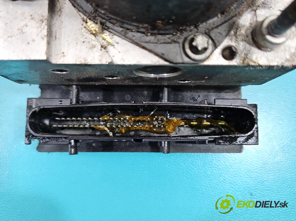 Citroen C4 I 2004-2011 1.6 16v 109 HP manual 80 kW 1587 cm3 5- čerpadlo abs 0265234144 (Pumpa ABS)