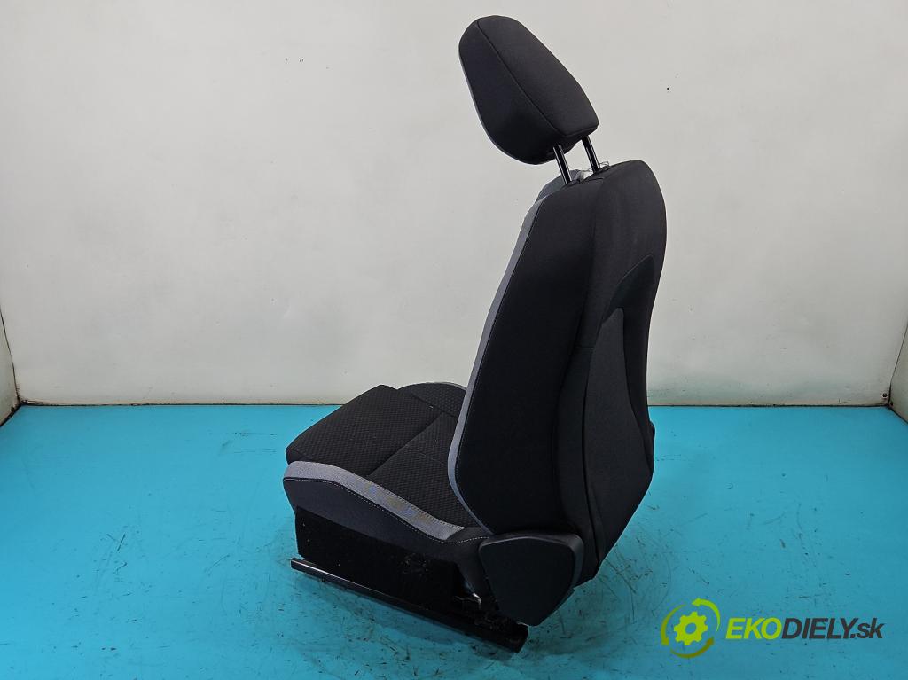 Opel Astra VI 2022- 1.5 cdti 131 hp manual 96 kW 1499 cm3 5- Sedadlo pravý  (Sedadlo)