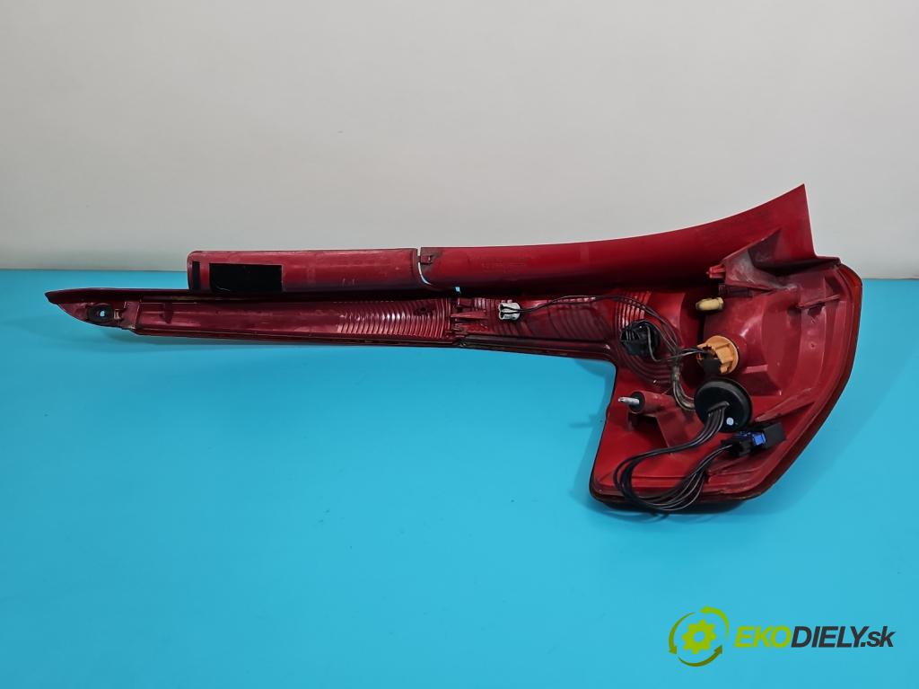 Citroen C4 I 2004-2011 1.6 16v 109 hp manual 80 kW 1587 cm3 5- světlo zadní pravé  (Klika dveří ostatní)