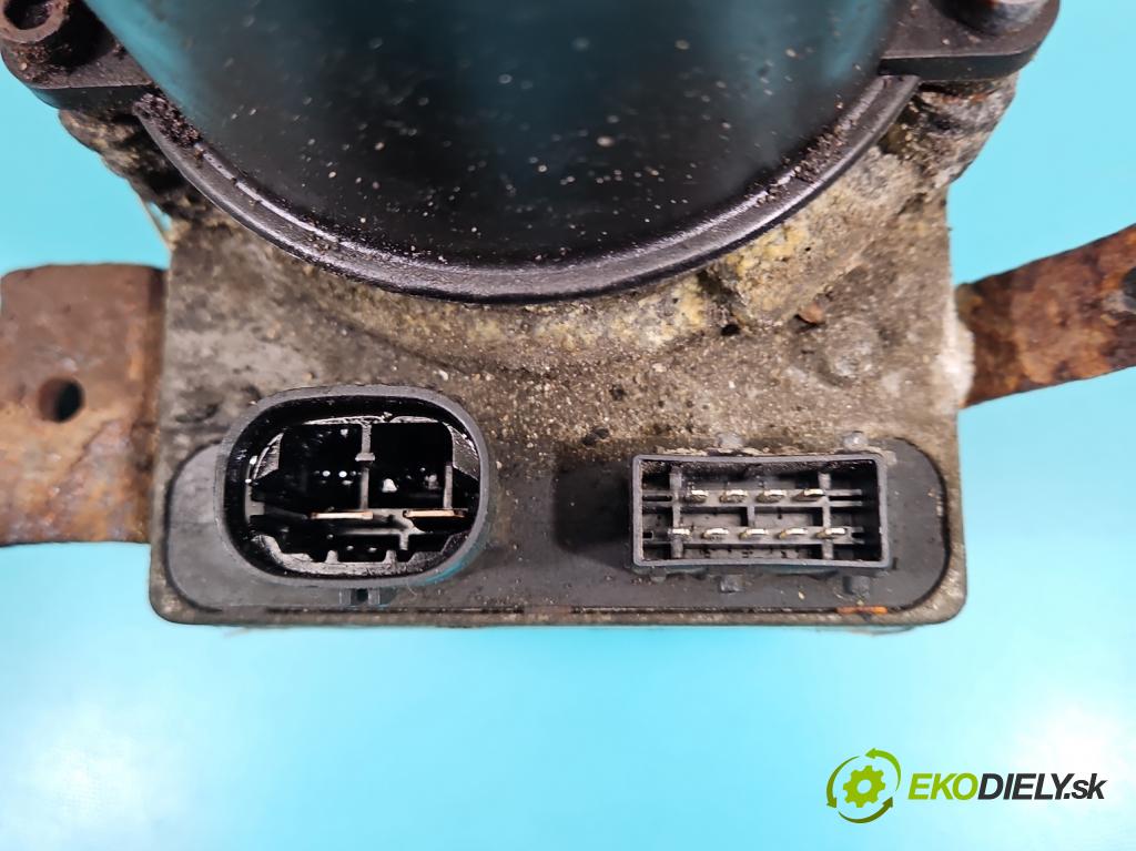 Citroen C4 I 2004-2011 1.6 16v 109 hp manual 80 kW 1587 cm3 5- čerpadlo posilovač 9657613480 (Servočerpadlo)