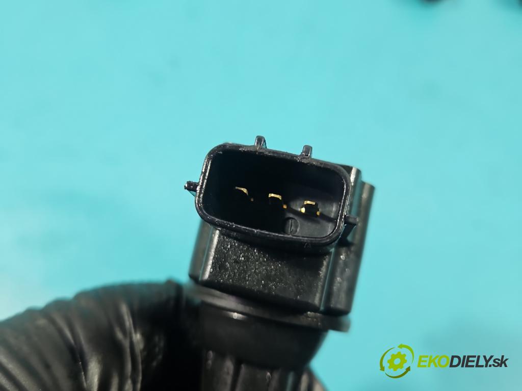 Nissan Primera P11 1996-2002 1.8 16V 114 HP manual 84 kW 1769 cm3 5- cievka zapaľovacia  (Zapaľovacia cievka)