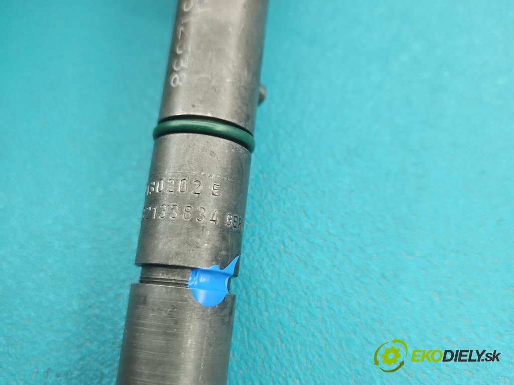 Audi A4 B5 1994-2001 2.5 tdi 150 HP manual 110 kW 2496 cm3 4- vstrek 059130202B (Vstrekovač paliva)