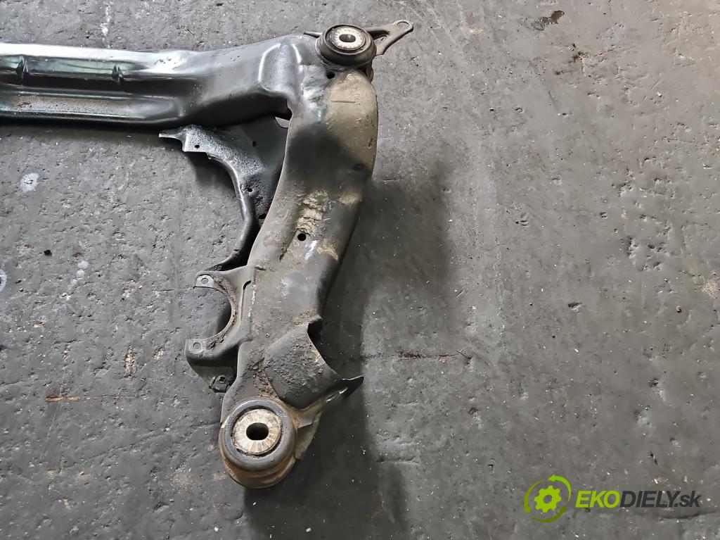 Audi A4 B5 1994-2001 2.5 tdi 150 HP manual 110 kW 2496 cm3 4- výstuha motora