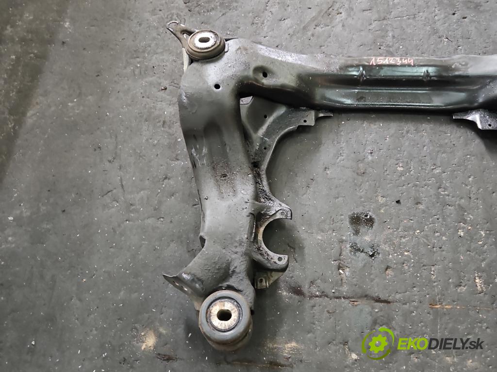 Audi A4 B5 1994-2001 2.5 tdi 150 HP manual 110 kW 2496 cm3 4- výstuha motora