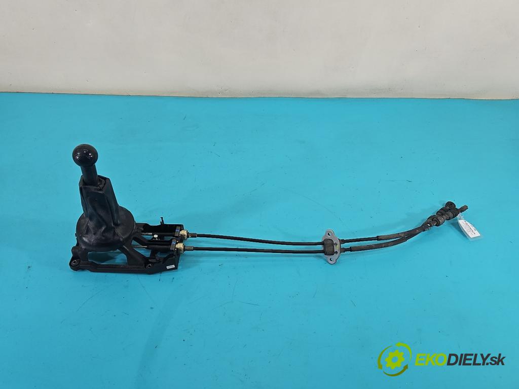 Chevrolet Spark II M200 2005-2010 1.0 67KM manual 49 kW 995 cm3 5- Páka: Změny: stupeň,rýchlosť  (Rýchlostná páka (kulisa))