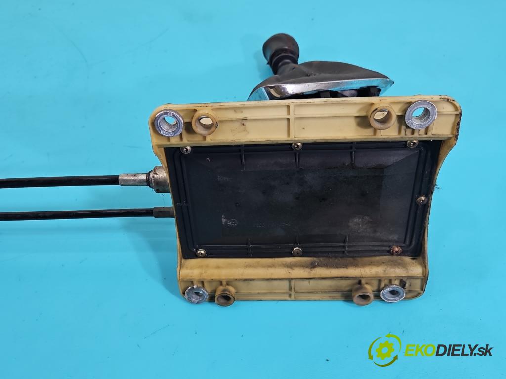 Fiat Bravo II 2007-2014 1.9 jtd 150 HP manual 110 kW 1910 cm3 5- Páka: Změny: stupeň,rýchlosť 553499500 (Rýchlostná páka (kulisa))