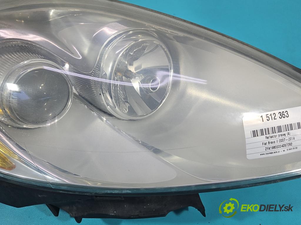 Fiat Bravo II 2007-2014 1.9 jtd 150 HP manual 110 kW 1910 cm3 5- Reflektor: pravý 51757534 (Svetlo predné pravé)