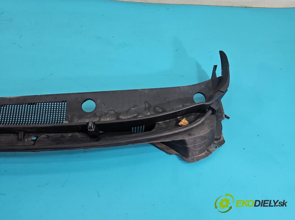 Hyundai I30 II 2012-2016 1.4 16V 100 HP manual 73,2 kW 1396 cm3 5- torpédo 86154-A6100 (Torpédo (plast pod čelným sklom))