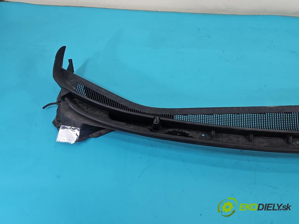 Hyundai I30 II 2012-2016 1.4 16V 100 HP manual 73,2 kW 1396 cm3 5- torpédo 86154-A6100 (Torpédo (plast pod čelným sklom))