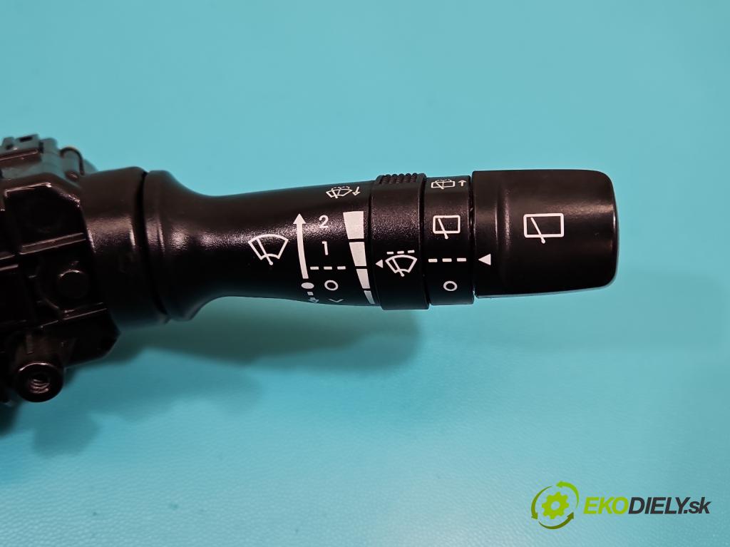 Hyundai I30 II 2012-2016 1.4 16V 100 HP manual 73.2 kW 1396 cm3 5- prepínač komplex: 3753MA-2210 (Prepínacie páčky pod volantom)