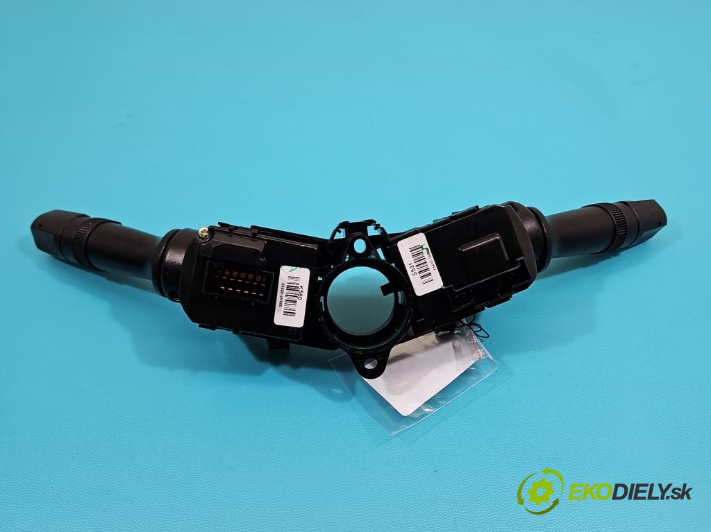 Hyundai I30 II 2012-2016 1.4 16V 100 HP manual 73.2 kW 1396 cm3 5- prepínač komplex: 3753MA-2210 (Prepínacie páčky pod volantom)