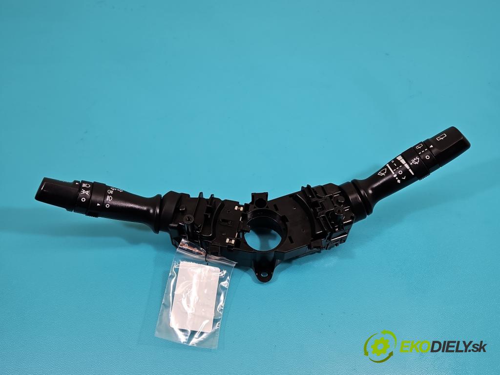 Hyundai I30 II 2012-2016 1.4 16V 100 HP manual 73.2 kW 1396 cm3 5- prepínač komplex: 3753MA-2210 (Prepínacie páčky pod volantom)