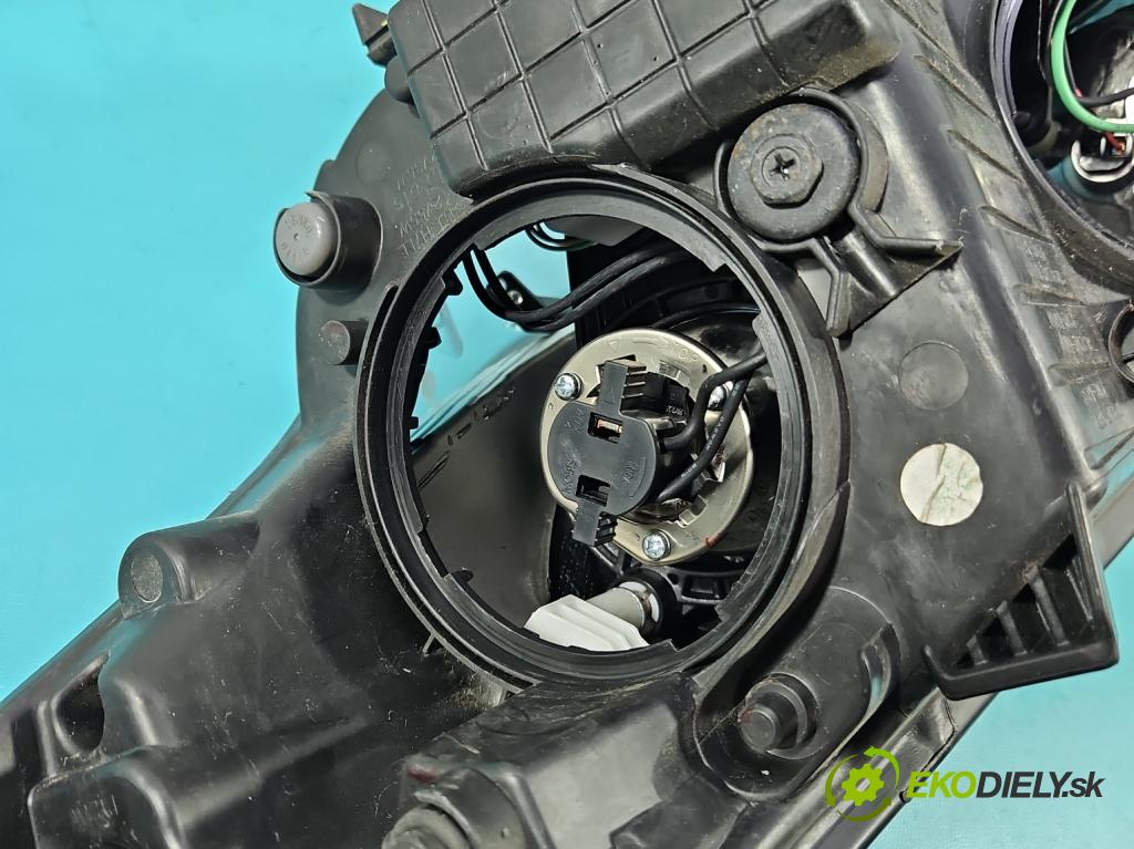 Hyundai I30 II 2012-2016 1.4 16V 100 HP manual 73.2 kW 1396 cm3 5- Reflektor: pravý 92102-A6100 (Svetlo predné pravé)