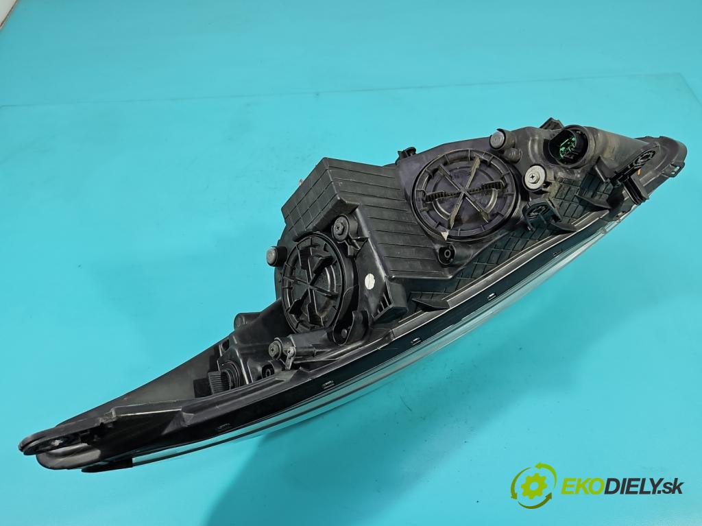 Hyundai I30 II 2012-2016 1.4 16V 100 HP manual 73.2 kW 1396 cm3 5- Reflektor: pravý 92102-A6100 (Svetlo predné pravé)