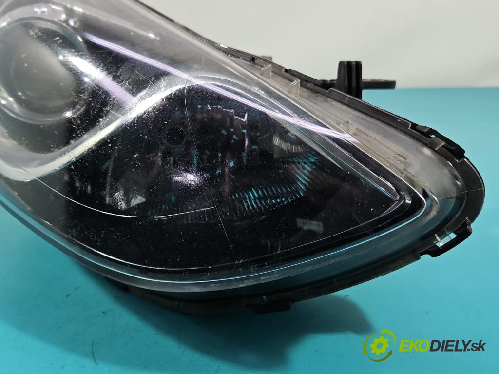 Hyundai I30 II 2012-2016 1.4 16V 100 HP manual 73.2 kW 1396 cm3 5- Reflektor: pravý 92102-A6100 (Svetlo predné pravé)