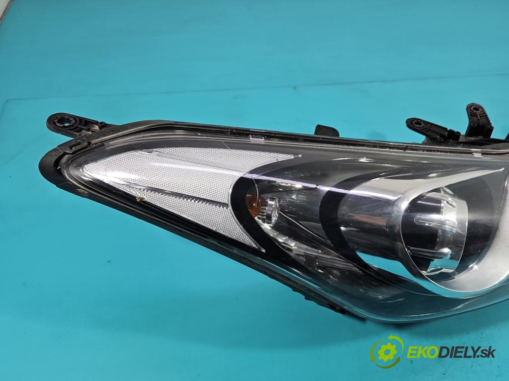 Hyundai I30 II 2012-2016 1.4 16V 100 HP manual 73.2 kW 1396 cm3 5- Reflektor: pravý 92102-A6100 (Svetlo predné pravé)