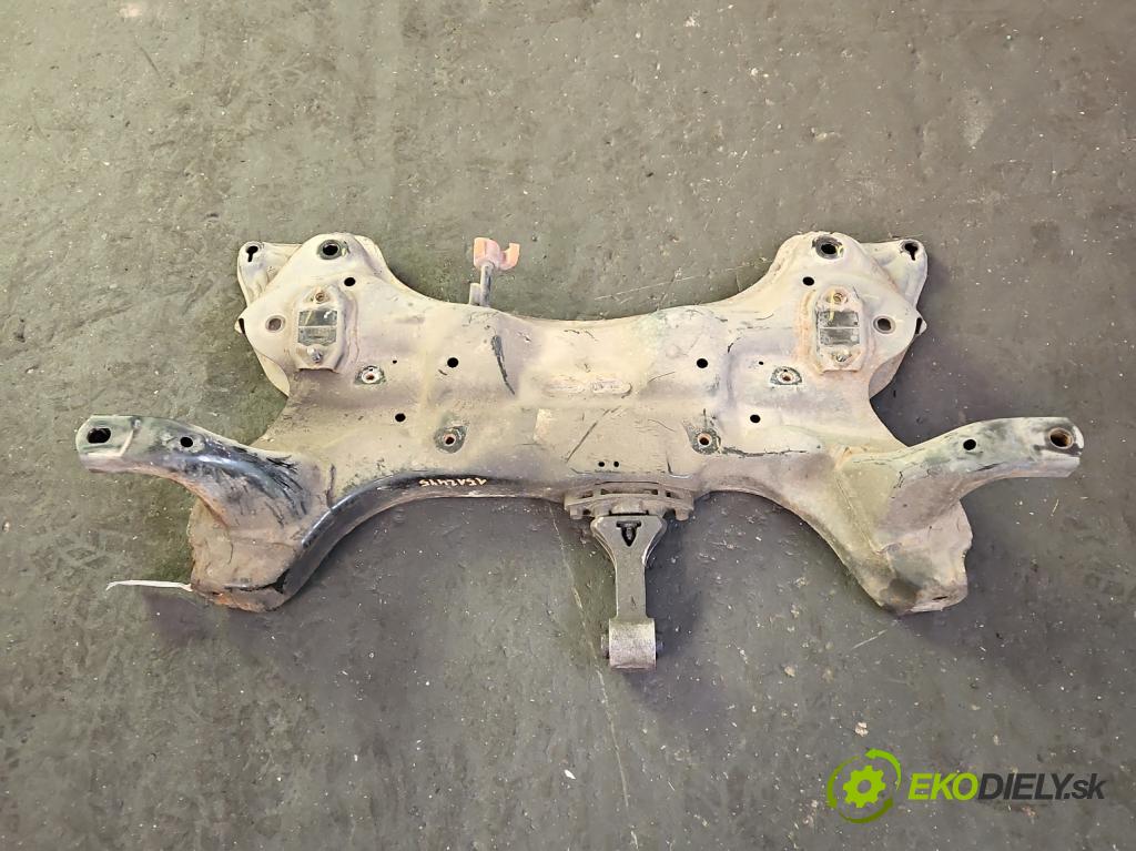 Hyundai I30 II 2012-2016 1.4 16V 100 HP manual 73.2 kW 1396 cm3 5- výstuha motora 62401A6200