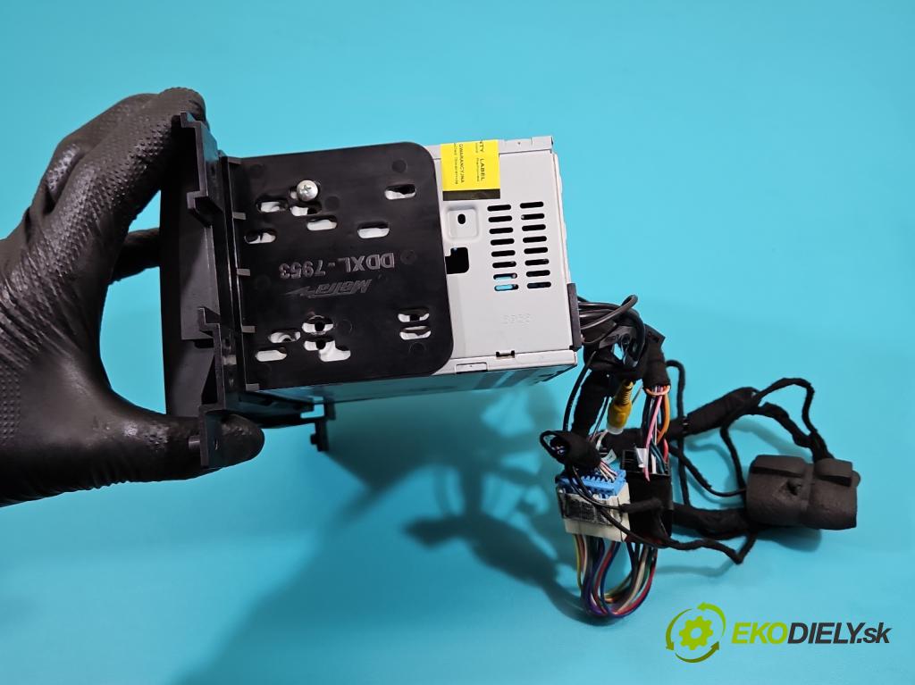 Suzuki Grand Vitara II 2005-2014 2.0 16V 140 HP manual 103 kW 1995 cm3 5- Radio GMS 6321 SMART