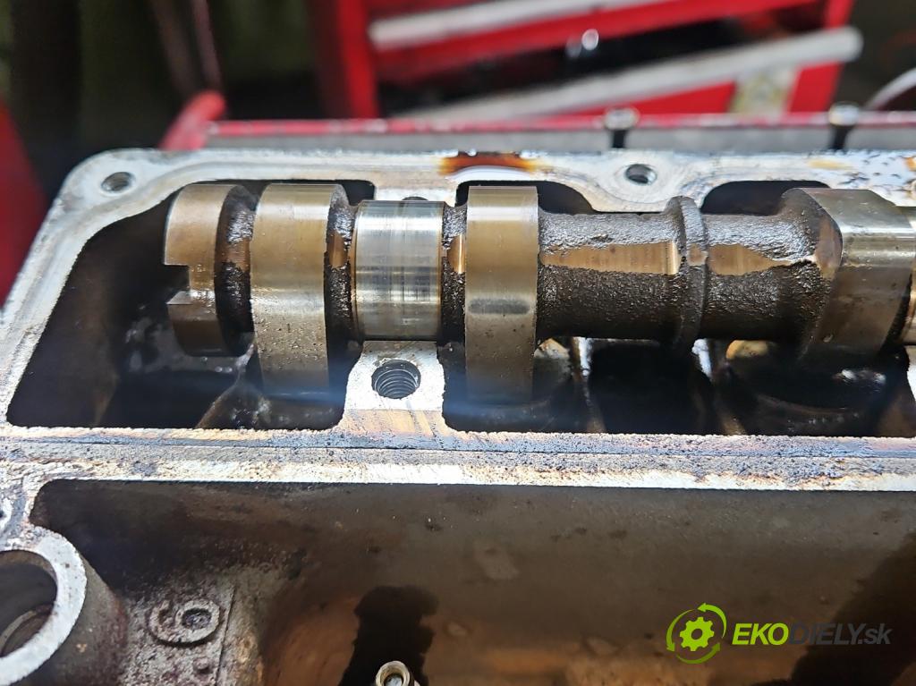 Ford Focus Mk2 2004-2011 1.6 16V 101 hp manual 74 kW 1596 cm3 5- hlava motoru 4M5G-6090-XB