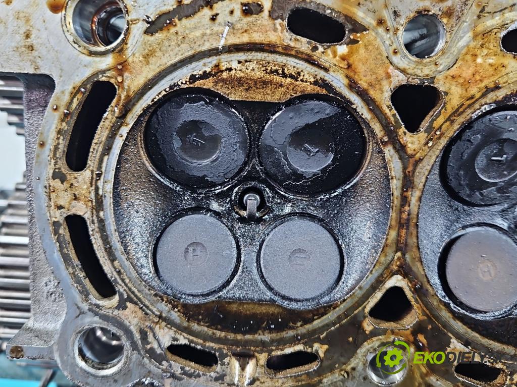 Ford Focus Mk2 2004-2011 1.6 16V 101 hp manual 74 kW 1596 cm3 5- hlava motoru 4M5G-6090-XB