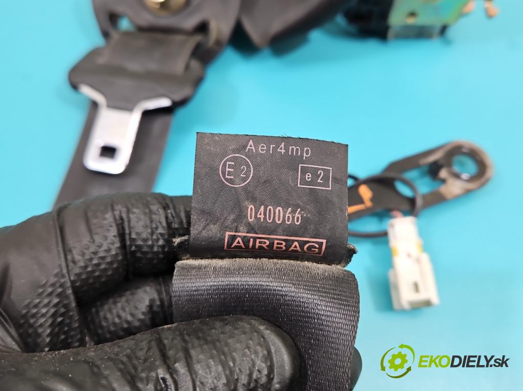 Peugeot 307 1.6 16V 109 HP manual 80 kW 1587 cm3 5- pas bezpečnosť: predné ľavý