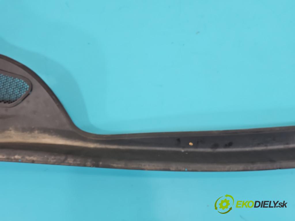 Peugeot 307 1.6 16V 109 HP manual 80 kW 1587 cm3 5- torpédo 9638958780 (Torpédo (plast pod čelným sklom))