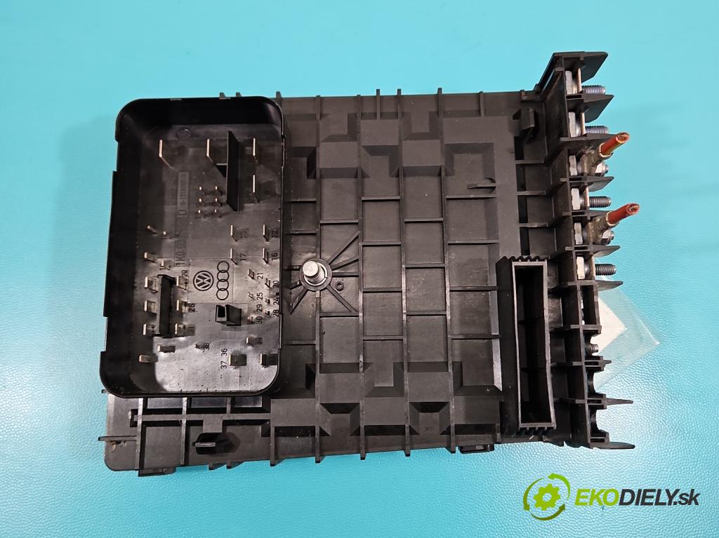 Skoda Yeti 2009-2017 1.2 TSI 105 hp manual 77 kW 1197 cm3 5- skříňka pojistková 1K0937118 (Pojistková skříňka)