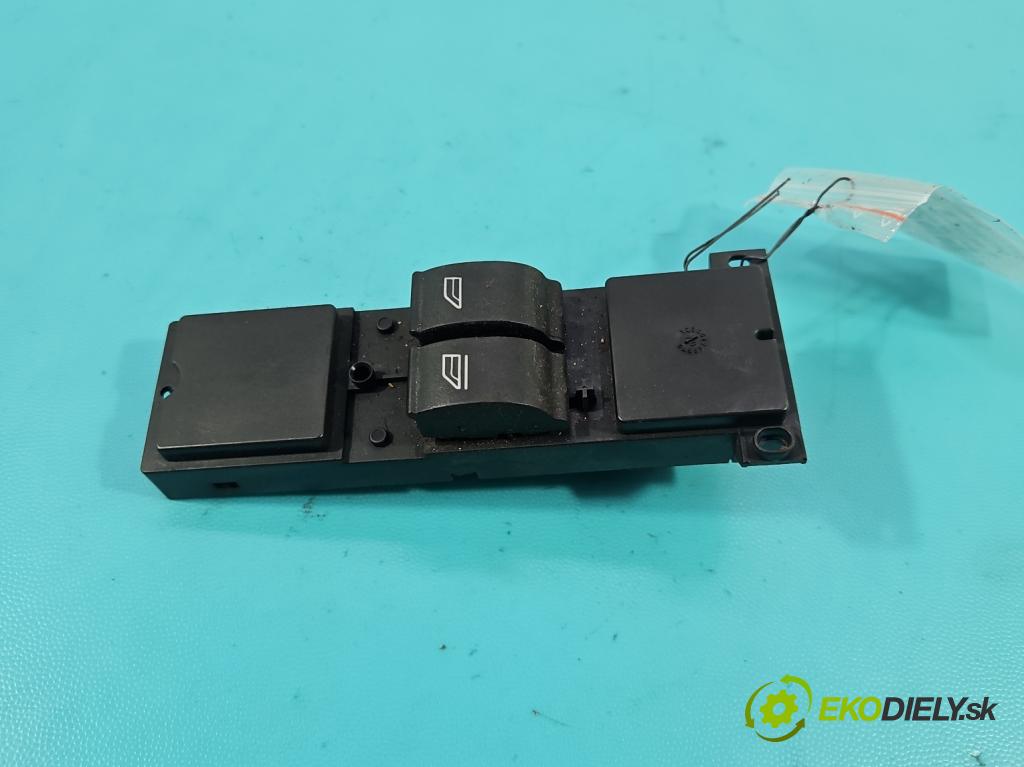 Ford Focus Mk2 2004-2011 1.6 16V 101 hp manual 74 kW 1596 cm3 5- Přepínač oken zpětných zrcátek 4M5T14529AA