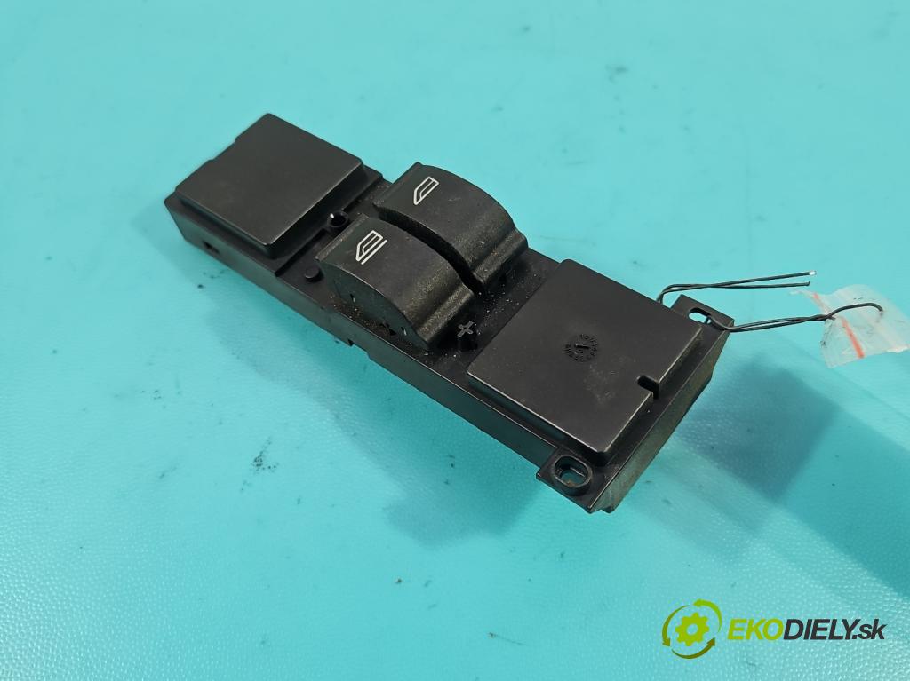 Ford Focus Mk2 2004-2011 1.6 16V 101 hp manual 74 kW 1596 cm3 5- Přepínač oken zpětných zrcátek 4M5T14529AA